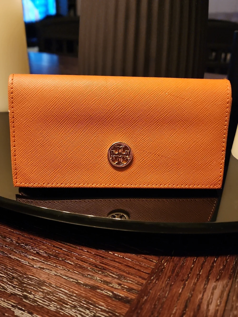 Preloved Tory Burch Aviator Sunglasses with Tan Pouch& Orange Case